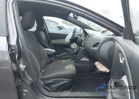 2015 Dodge Dart Sxt z USA, uszkodzony, nr VIN 1C3CDFBB4FD301069